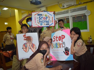 Hasil Poster Stop Bullying