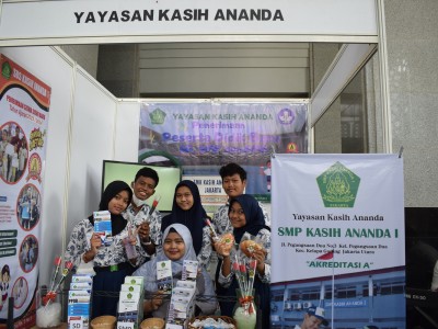 Stand promosi 2