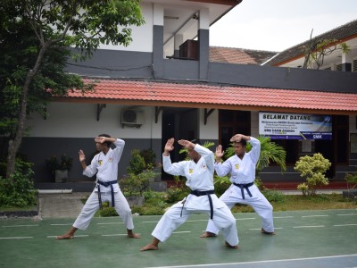 Penampilan Karate dari murid