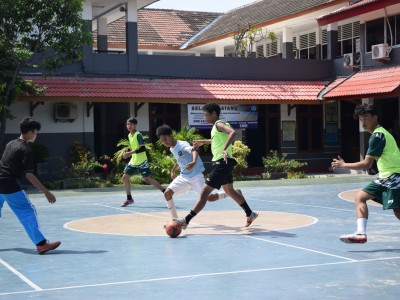 Lomba Futsal Kelas 9